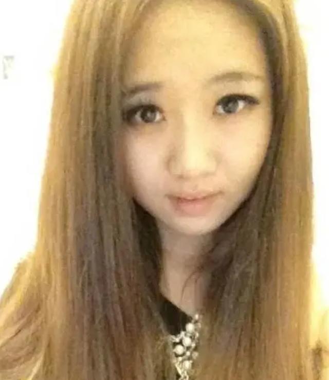 54岁李连杰四个女儿现状（李连杰四个女儿差距大）(30)