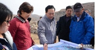 ​围绕建设三大基地 发展壮大民营经济-访应县县委书记兰成国