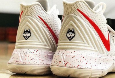 ​萌犬细节点缀！欧文签名战靴 Kyrie 5 再曝新配色