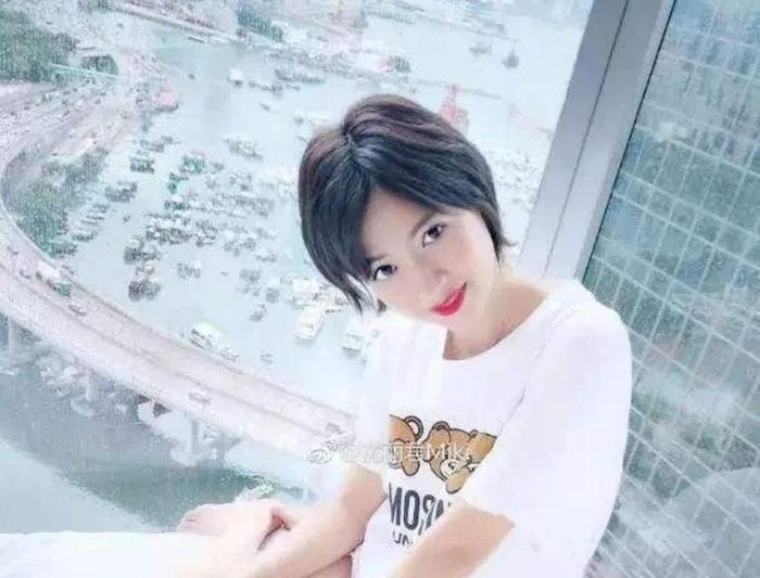 著名女星沈丽君丢下一对儿女跳楼自杀, “自杀原因”令人悲痛?