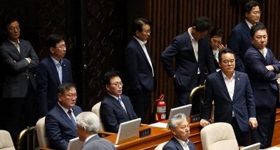 ​韩国政局大变天，反对党高层下台，29名“刺客”揭开内斗秘密