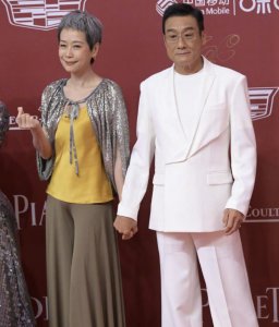 ​30年后再看赵雅芝和叶童，婚姻幸不幸福，全写在脸上了？