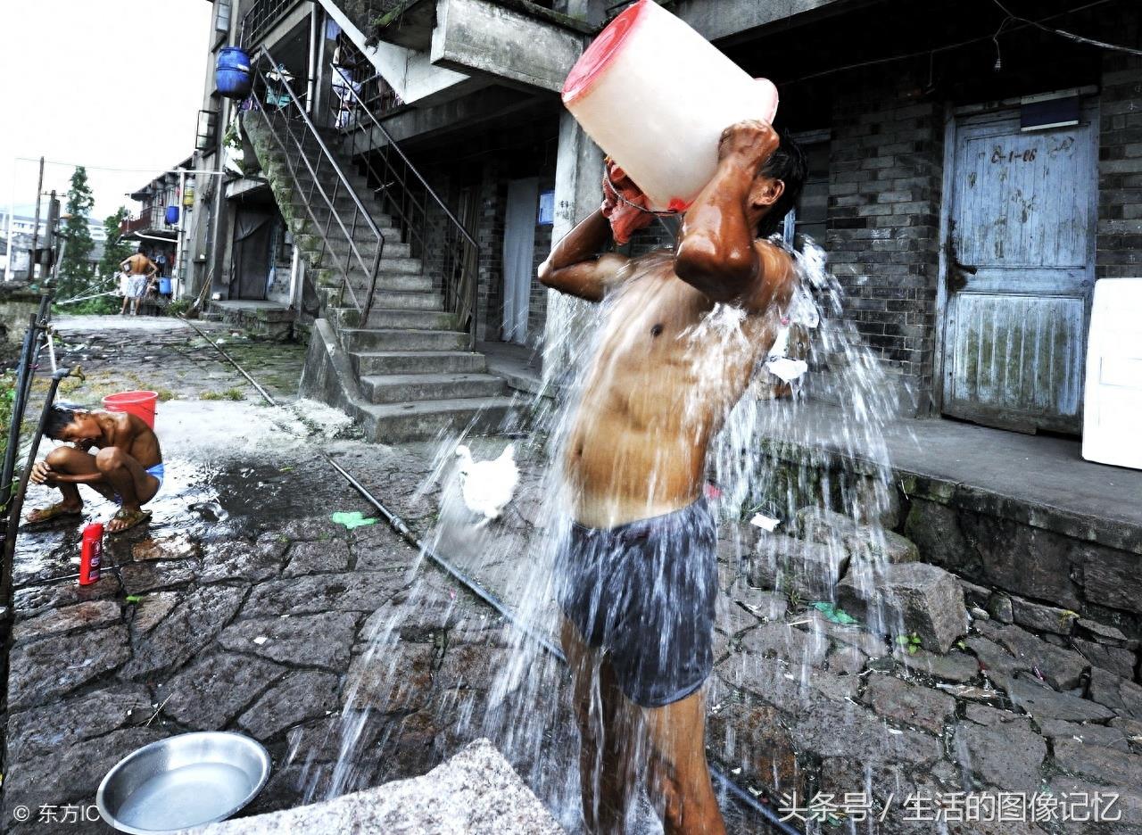 农民工建筑工地打工10张图，有辛劳也有快乐，向他们致敬